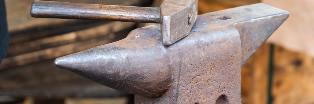 O que é bigorna​? Conheça o equipamento