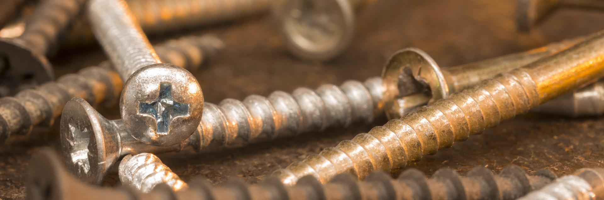 Como tirar parafuso enferrujado? I Obra Certa