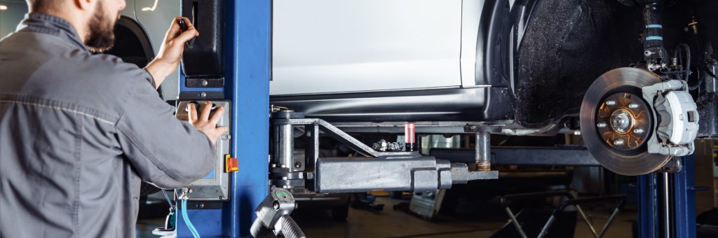 Como funciona um elevador hidráulico